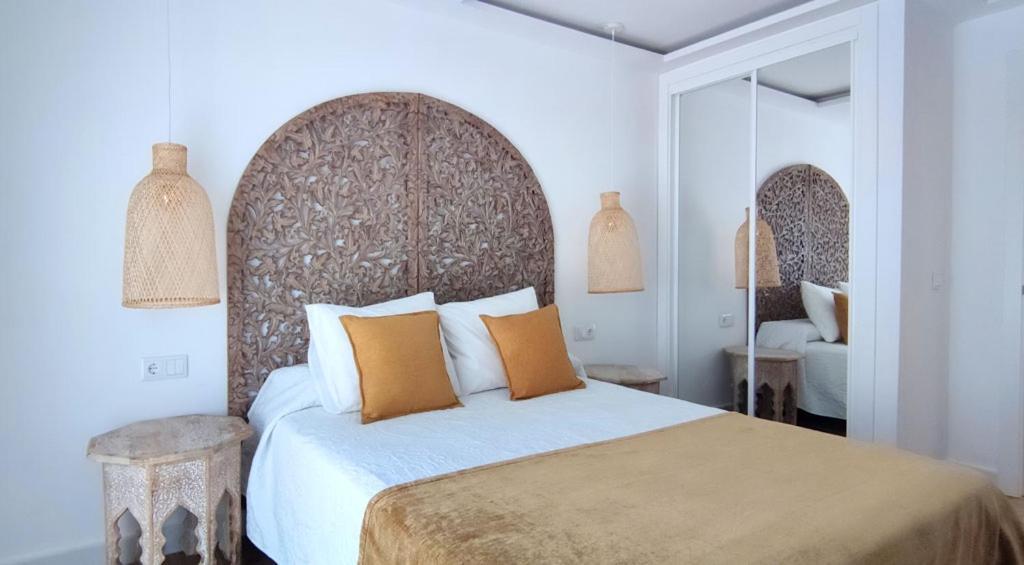 La Posada De Lola - Adults Only Hotel Bolonia Bagian luar foto