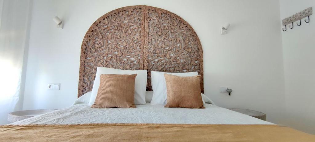 La Posada De Lola - Adults Only Hotel Bolonia Bagian luar foto