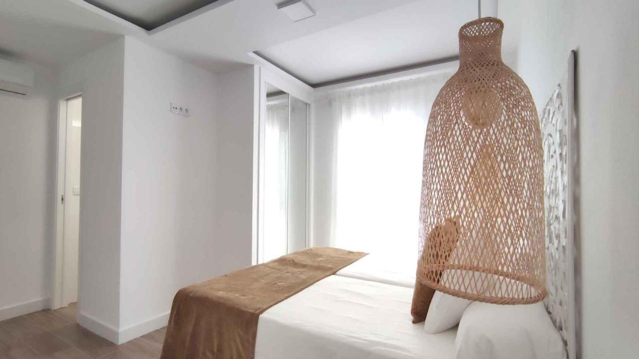 La Posada De Lola - Adults Only Hotel Bolonia Bagian luar foto